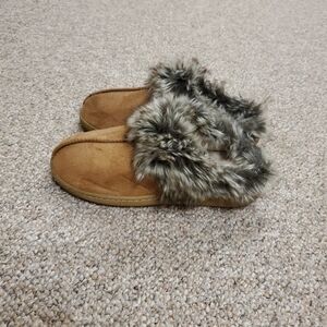 Rose&Robin Womens Size Small Slippers
